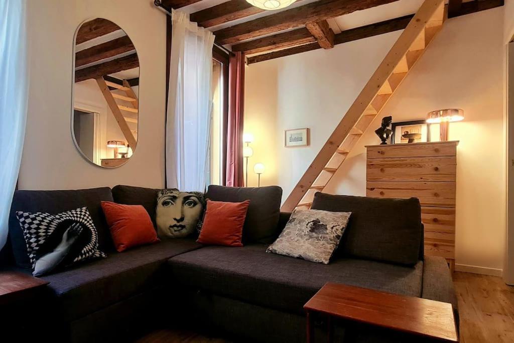 Ca 3 Leoni - Romantic House In The Heart Of Венеция Экстерьер фото